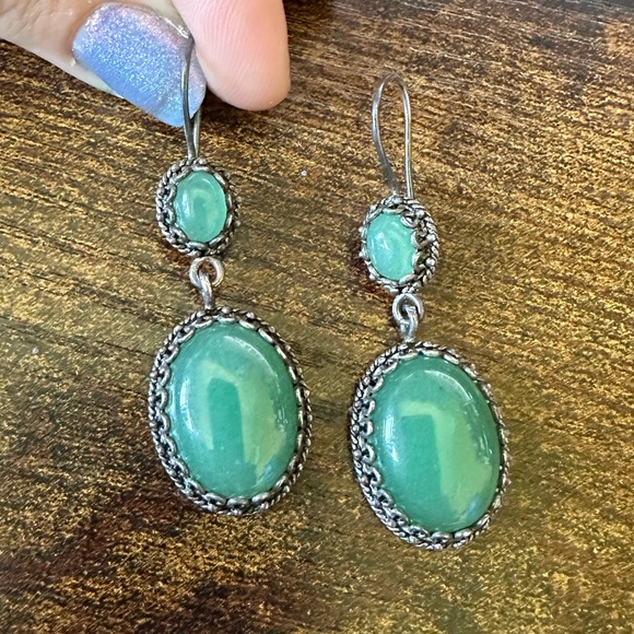 Artisan Crafted Sterling Silver Green Aventurine Dangle Earrings - Picture 2 of 8